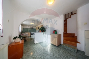 Casă cu 5 camere si curte, de vânzare, zona Centrul Istoric! - imagine 20