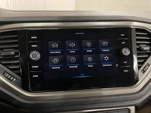 Volkswagen T-Roc - imagine 18