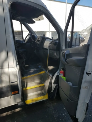 Microbuz Mercedes-Sprinter - imagine 3