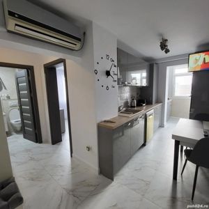 închiriez apartament cu doua camere in zona Ciresica. 