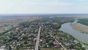 Teren situat la 30Km de Bucuresti, in centrul comunei Moara Vlasiei - imagine 5