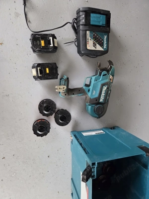 Masina legat fier Makita