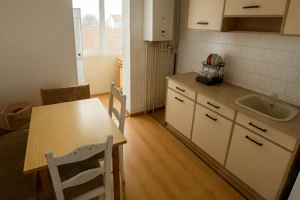 Apartament 3 camere decomandate et. 3/4 zona Garii - imagine 6