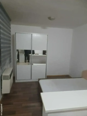 ofer spre închiriere 