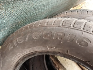 Vând 2 anvelope iarna 