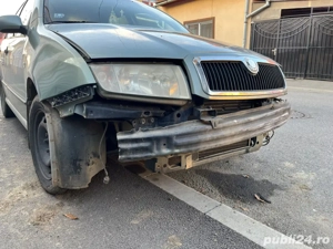 vand Skoda fabia putin avariata - imagine 2