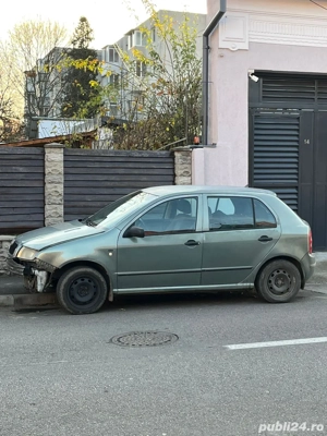 vand Skoda fabia putin avariata - imagine 3