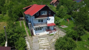 Casă   Pensiune de vânzare în Curtea de Argeș, zona Valea Sasului. - imagine 2