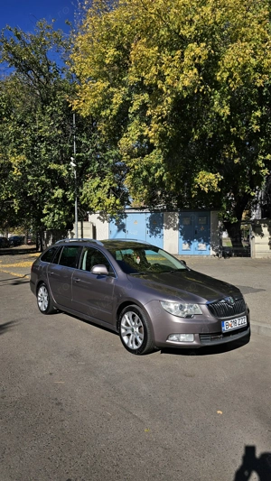 Skoda superb 2.0 TDI 140cp 2010