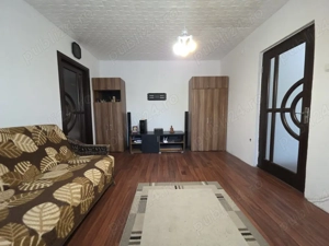 Apartament 3 camere, etaj 1, Gr. Alexandrescu, zona linistita