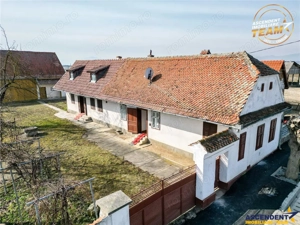 Tur 3D! Casa autentica cu sura,1.800mp teren, in statiunea balneara Valcele,Araci, Covasna