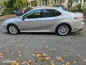 Vand Camry din 2021, primul proprietar, 55.000 km , 24000 eur negociabil