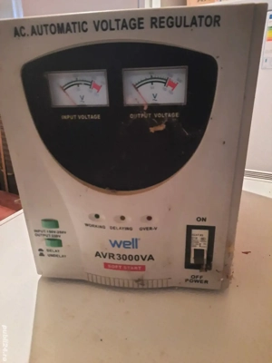 regulator automat de tensiune