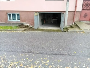 Închiriez spațiu garaj  pentru depozit 