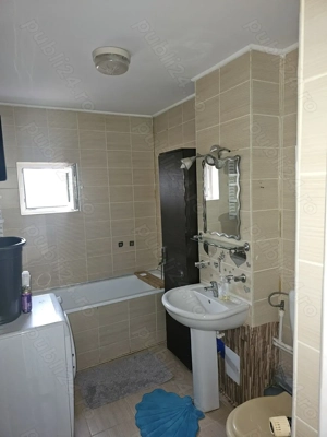 Vand apartament 3 camere  - imagine 2