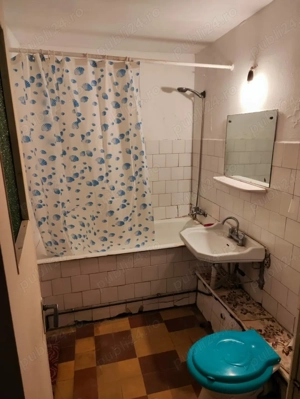 Închiriez apartament 3 camere - imagine 7