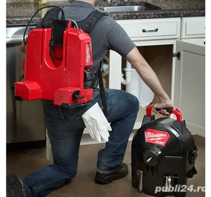 prestez servicii de deblocare retele casnice de canalizare cu rac electric profesional .