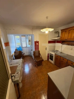 Apartament 3 camere, 75 mp, zona Centrală  - imagine 2