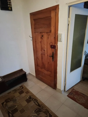 Închiriez apartament 3 camere - imagine 8