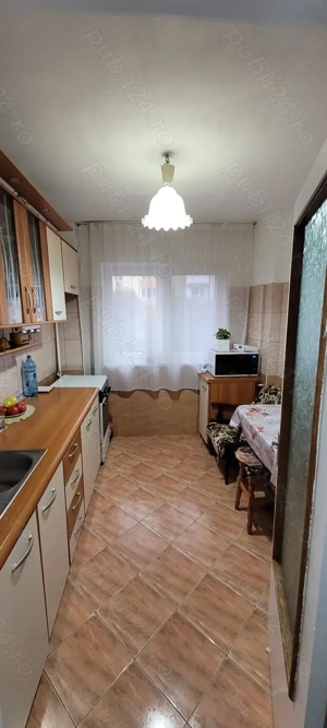 Apartament de vânzare - imagine 2