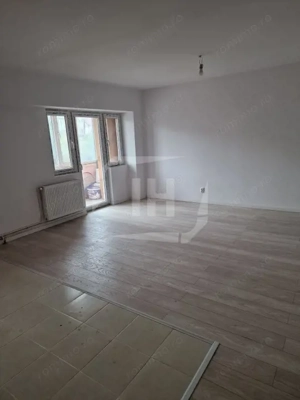 Apartament cu 3 camere, garaj