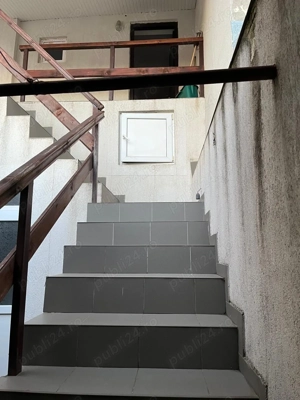 Locuinț  la etaj, centru Huşi