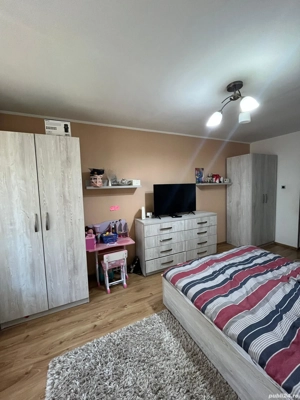 Închiriez apartament spatios [64 mp] zona Calea Moldovei,cu parcare inclusa  - imagine 3