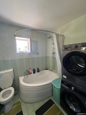 Închiriez apartament spatios [64 mp] zona Calea Moldovei,cu parcare inclusa  - imagine 6