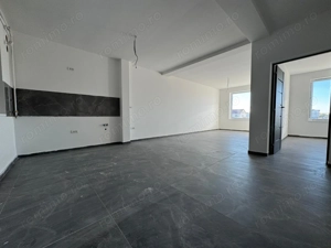 Bloc Nou.Etajul 1.Loc de parcare.Spatios.Luminos