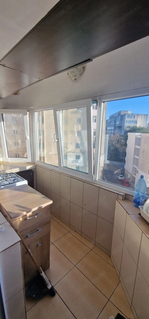 Trei camere decomandate aproape de Centru. - imagine 7