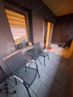 Apartament 3 camere, 2 bai, parcare, zona Terra - imagine 12