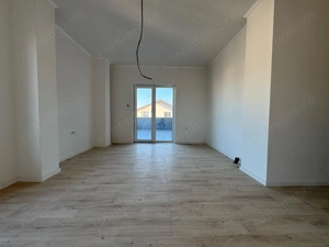 4 camere.Bloc Nou.Terasa generoasa.Luminos - imagine 3