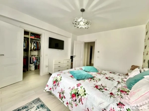 Vand Penthouse   - imagine 2