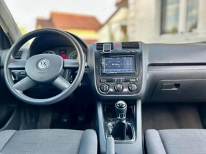 Volkswagen Golf 5 1.4 benzina  - imagine 4