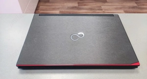 VÂNZARE URGENTĂ! Laptop Fujitsu E547 i5 (Gen. 7), 8GB RAM, 256GB SSD + Docking Station (Galați)