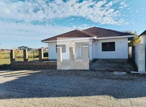 CASĂ MODERNĂ PARTER – CARTIER GRIGORESCU, ORADEA - imagine 15