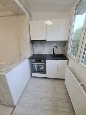 Garsoniera cu grup sanitar si balcon renovata GATA DE MUTAT  INCHIRIAT