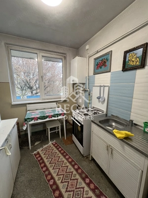 Apartament de vânzare în exclusivitate – Zona Micro 4 etaj 2/4 - imagine 3