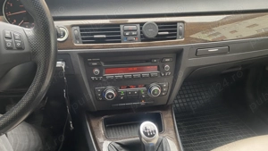 BMW e90 318i (143cp) 2011 - imagine 5