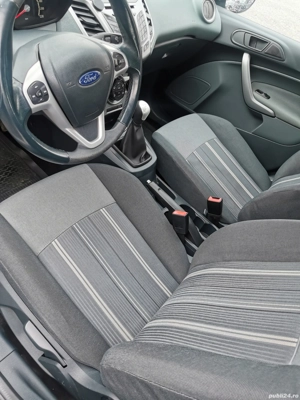 Ford fiesta  - imagine 6