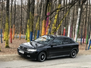 Se vând 2 mașini  VW Touran 1.9 TDI 6 Trepte 2006 + Opel Astra G 2001  1.6 - imagine 5