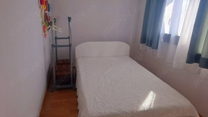 Proprietar, închiriez apartament cu 2 camere, zona Soarelui. 