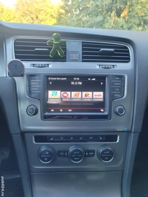 Volkswagen Golf 7, model Lounge, an 2016, 1598 cmc diesel, 110CP, Argintiu - imagine 7