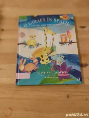 Carte o girafa în spațiu