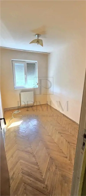 DACIA - 4 CAM - CENTRALA - ETJ.3 - BOXA - ZONA EXCELENTA - imagine 5