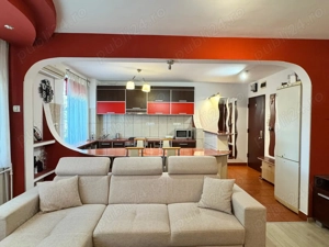 Chirie apartament 3 camere Rogerius 