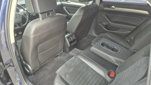 VW Passat B8 Variant, 2.0 TDI 150 CP, echipare Highline, DSG albastru - imagine 7