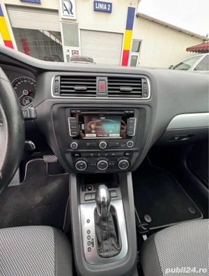 Volkswagen Jetta Hybrid    DSG    2013    150 CP    200.000 KM - imagine 5