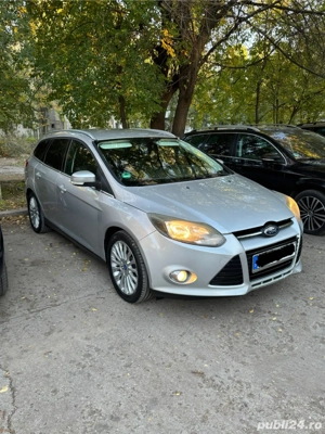 Ford Focus-2011-1.6 benzina - imagine 4