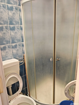 Vând apartament cu 2 camere semidecomandat etaj 4 complect mobilat și utilat  - imagine 2
